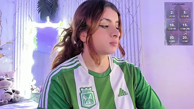 Naomy_tay1 – Naživo XXX chat