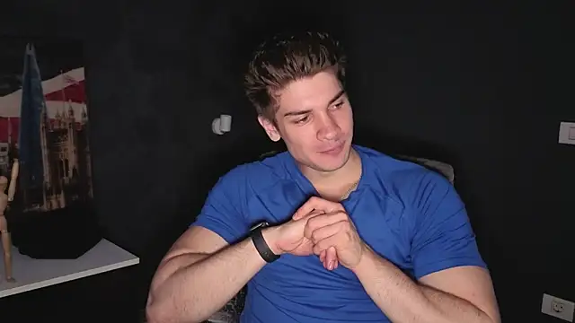 MaxKaiden Chat XXX in diretta