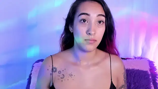 Chat +18 de HeidyRousse ao vivo