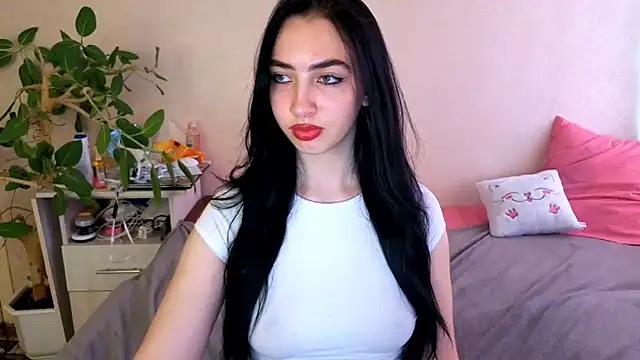 WildKittenX_ Chat XXX in diretta
