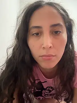 Živý XXX chat LatinDoll8