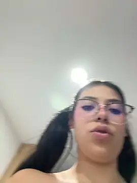 majo_gallego Adlı Modelin Canlı XXX Sohbeti