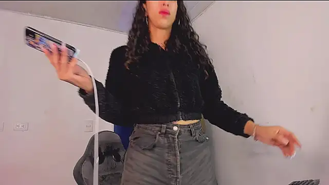 Miissblunt: απευθείας συνομιλία ΧΧΧ