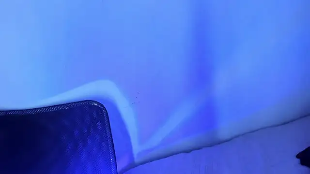 Chat XXX ao vivo de Adrian_Wolf