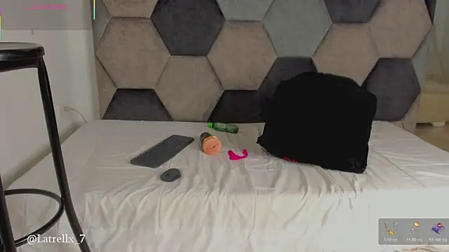 Chat XXX en directo de Latrellx7