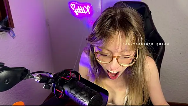 ReenKitty's Live XXX Chat