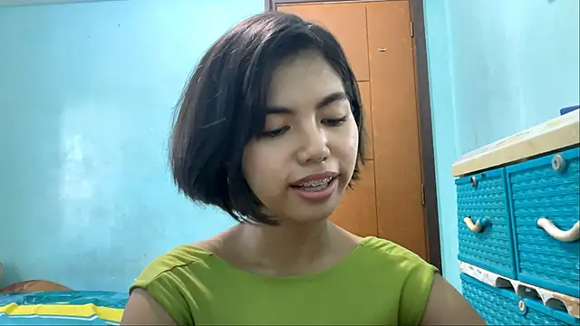 YukikoSchaefers' Live XXX Chat