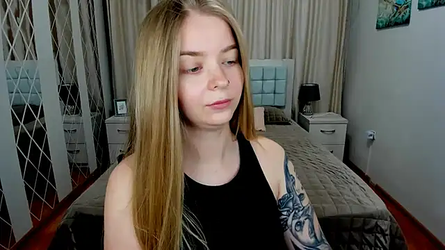 Chat XXX ao vivo de SirenaDoll