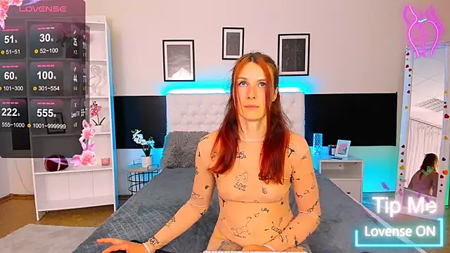 KiraNeeww: онлайн-секс-чат