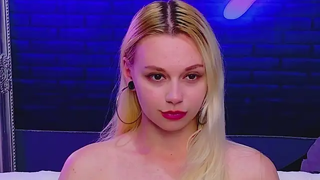 Chat +18 de AlessiaCroft ao vivo