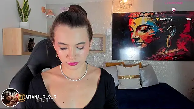 Chat +18 de aitana_baker_ ao vivo