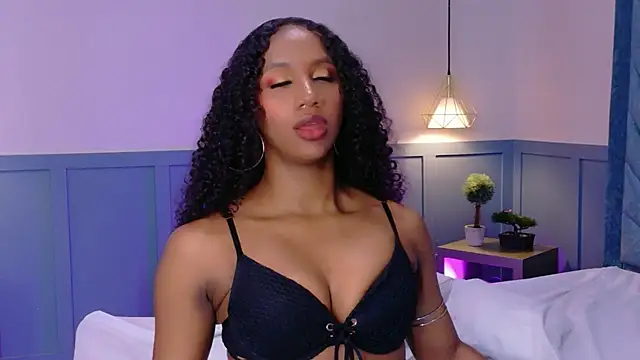 Chat XXX ao vivo de Chloe-Rose-