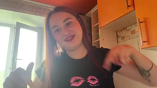 Chat +18 de Cherryliveo ao vivo