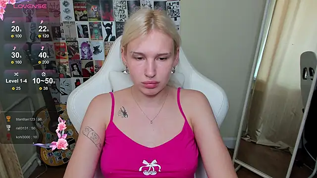 EvelinaLuu Chat XXX in diretta