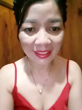 Yiyi102300 Chat XXX live