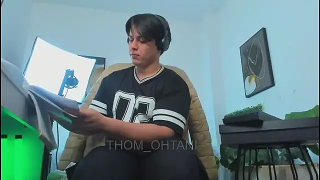 Thom_Ohtani Obrolan Langsung XXX