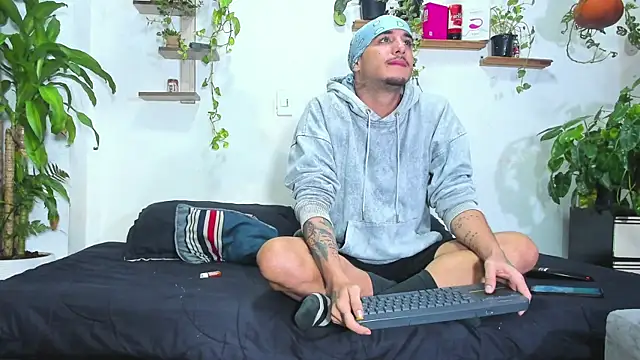 Chat XXX Live Adam_Borsalino