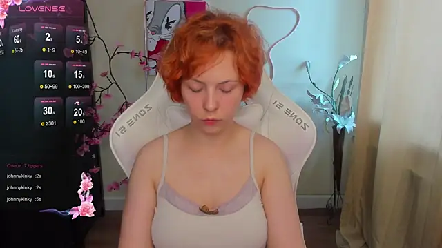 InfernoKitten élő XXX-chatje