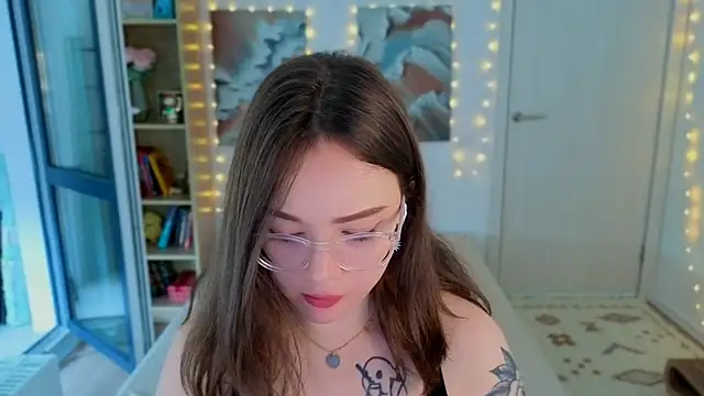MilenaSaint 现场XXX聊天