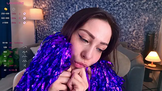 Chat +18 de Miss_Mia_Murr ao vivo