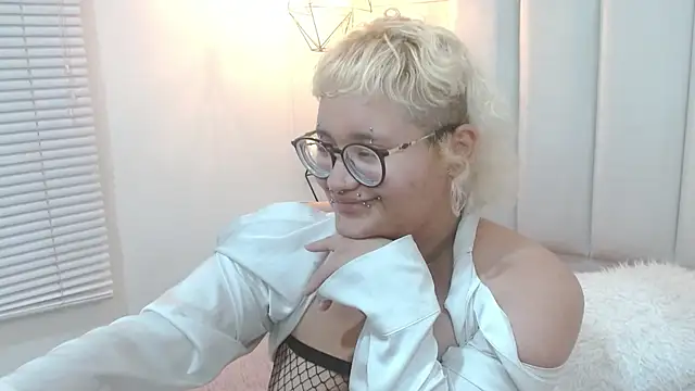 Echypyon_ live XXX chat