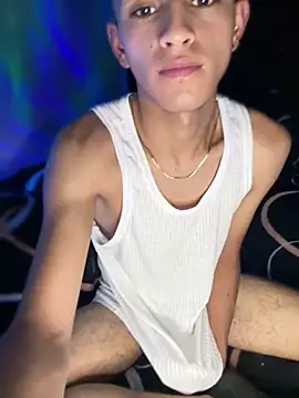 Chatroom XXX en direct de Boyxcock7