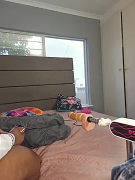 KinkyphatassのライブXXXチャット