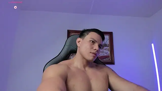 RoyConstance Chat XXX live