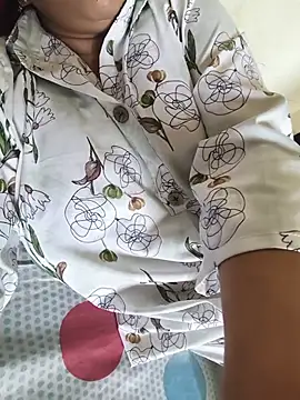 Swatanshi Live XXX-Chat