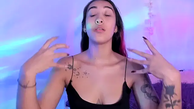 HeidyRousse live XXX chat
