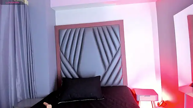 madison_flores' Live XXX Chat