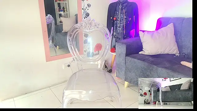 Zully_Green Adlı Modelin Canlı XXX Sohbeti
