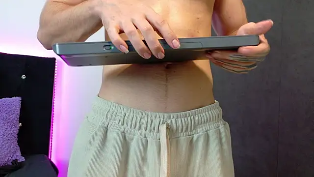 eren_jeager Chat XXX in diretta