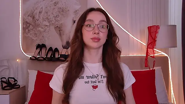 Emily_Simon Chat XXX live