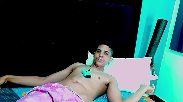 Chat XXX ao vivo de Lukaz_Caballero