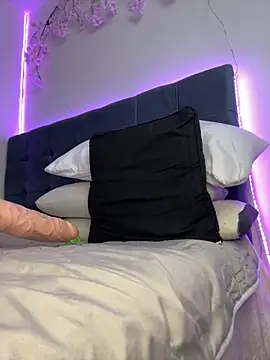 nea-w's Live XXX Chat