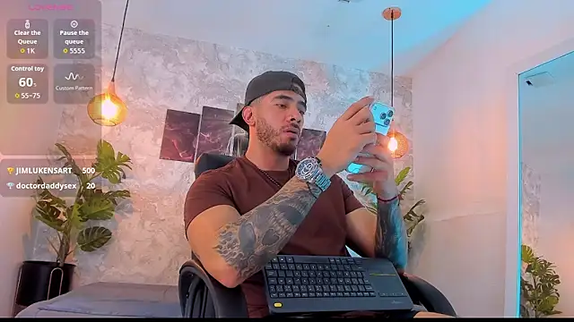 Chatroom XXX en direct de Nate_franco