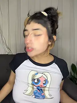 baby_akuma's Live XXX Chat