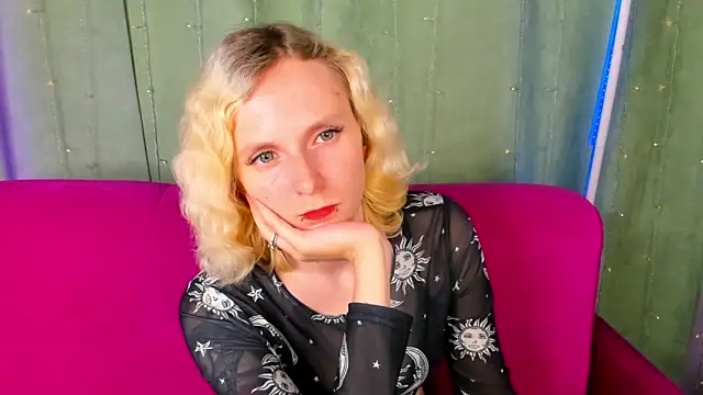 LikiLips live XXX chat