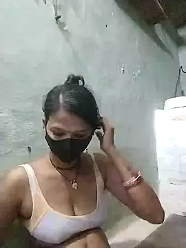 Hotmayahot Chat XXX in diretta