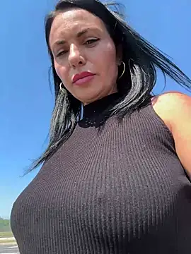 Chat XXX en directo de KimKelly13