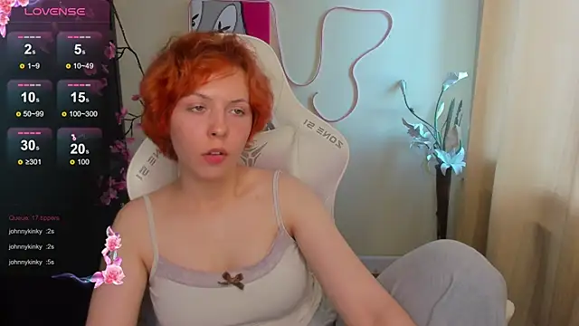 Chat XXX en directo de InfernoKitten
