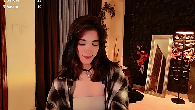 Ari-Nana Chat XXX live