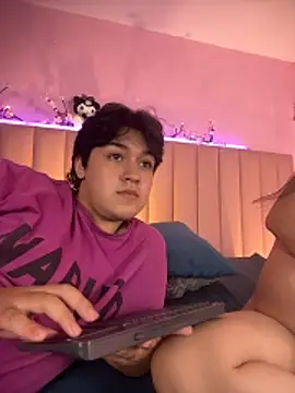 Chat XXX ao vivo de EmilyAndAndrew