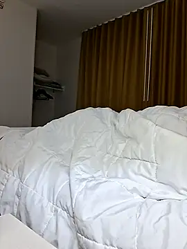 Asiabanks_22 লাইভ XXX চ্যাট