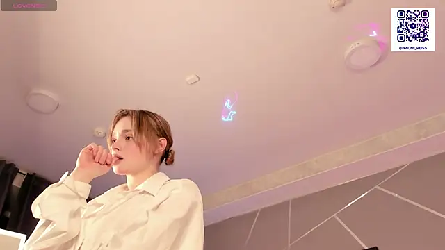 Czat XXX na żywo – naomi_reiss