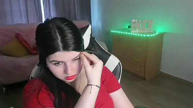 KisaModel's Live XXX Chat