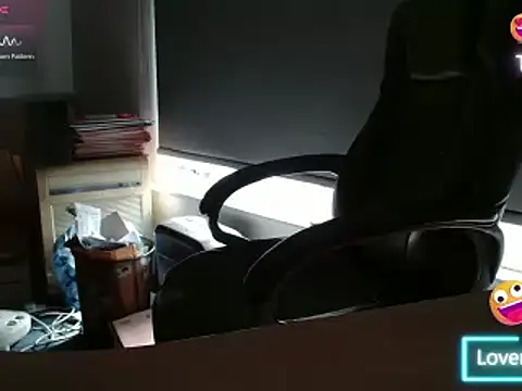 bigbadjon69 Adlı Modelin Canlı XXX Sohbeti