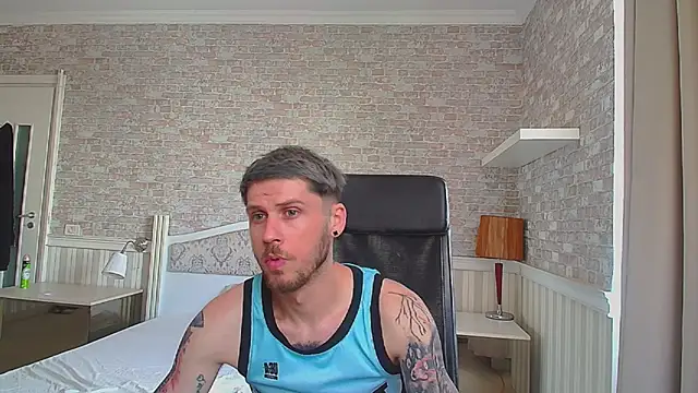 JonahShaw Live XXX-Chat