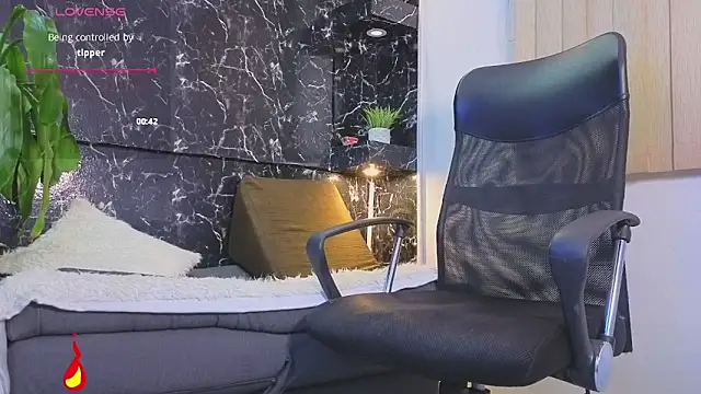 MR_EITHAN Live XXX Chat